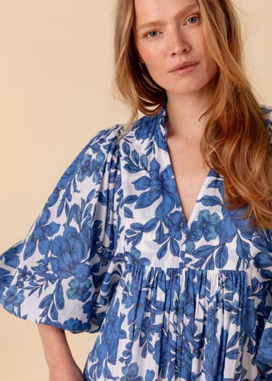 CORNELIA Mønstret kjole i bomull - Blå 2 - Indiska