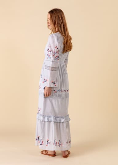 MELODIE Brodert kjole med blondedetaljer - Blå 4 - Indiska