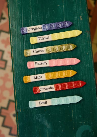 PLANT Plantetusj av steintøy - timian - Grønn 2 - Indiska