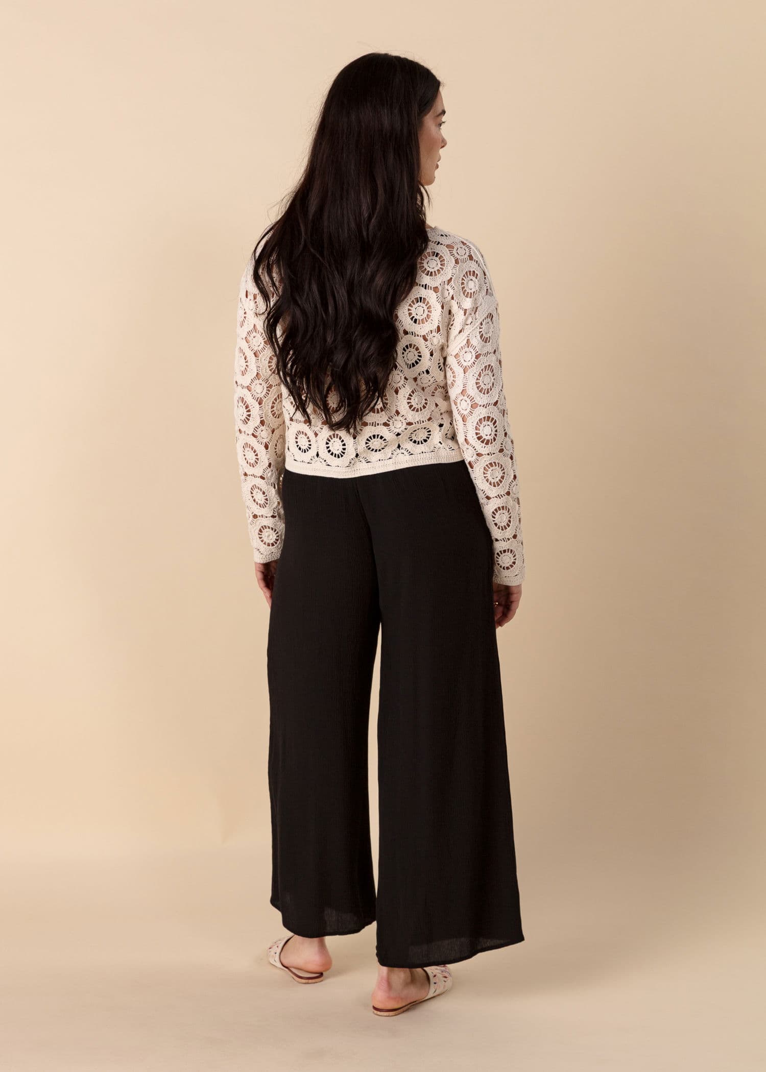 ELSIE Svarta vida byxor med knyt - Svart 3 - Indiska