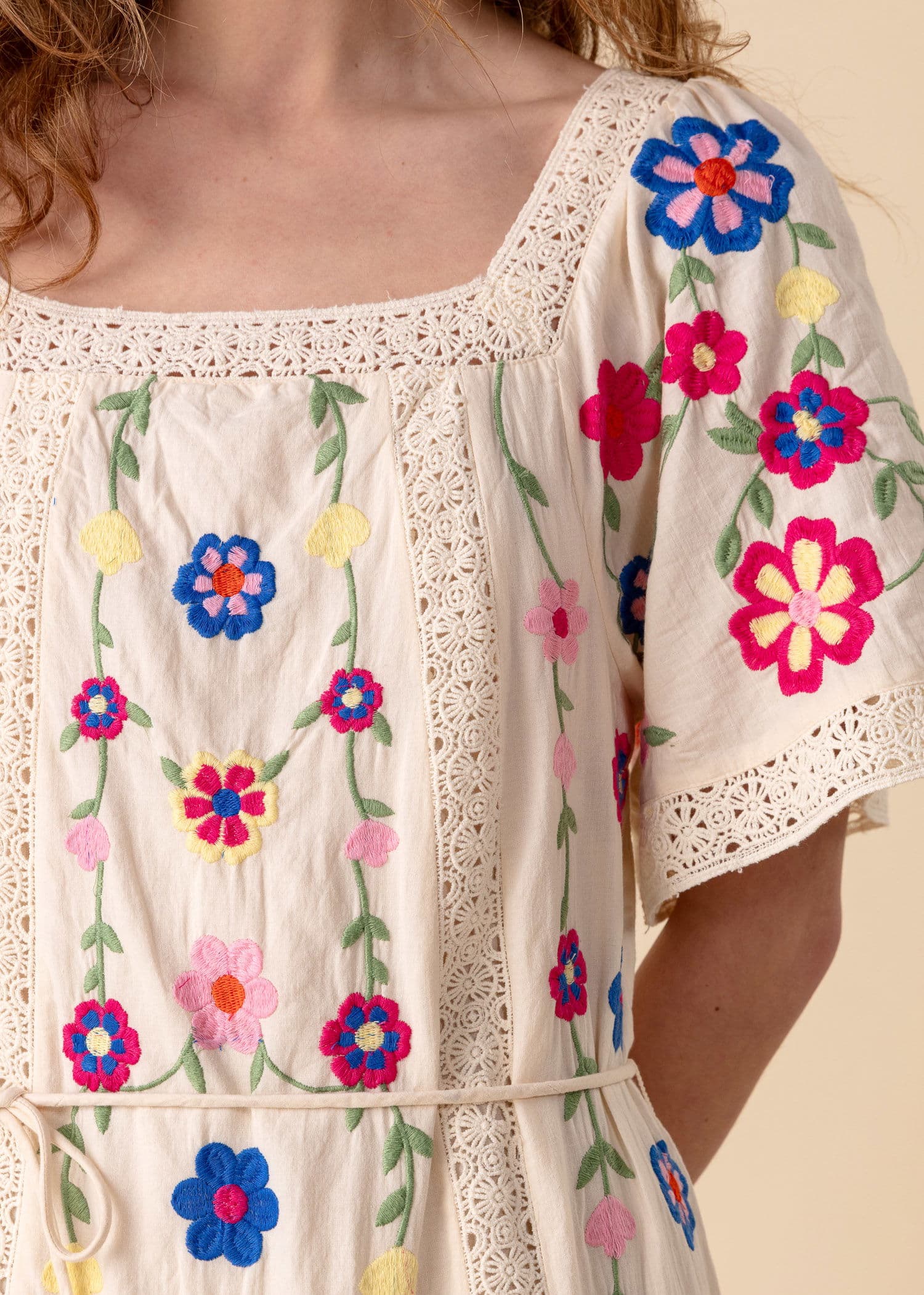 THERSE Kukallinen pitkä mekko - Multi 3 - Indiska