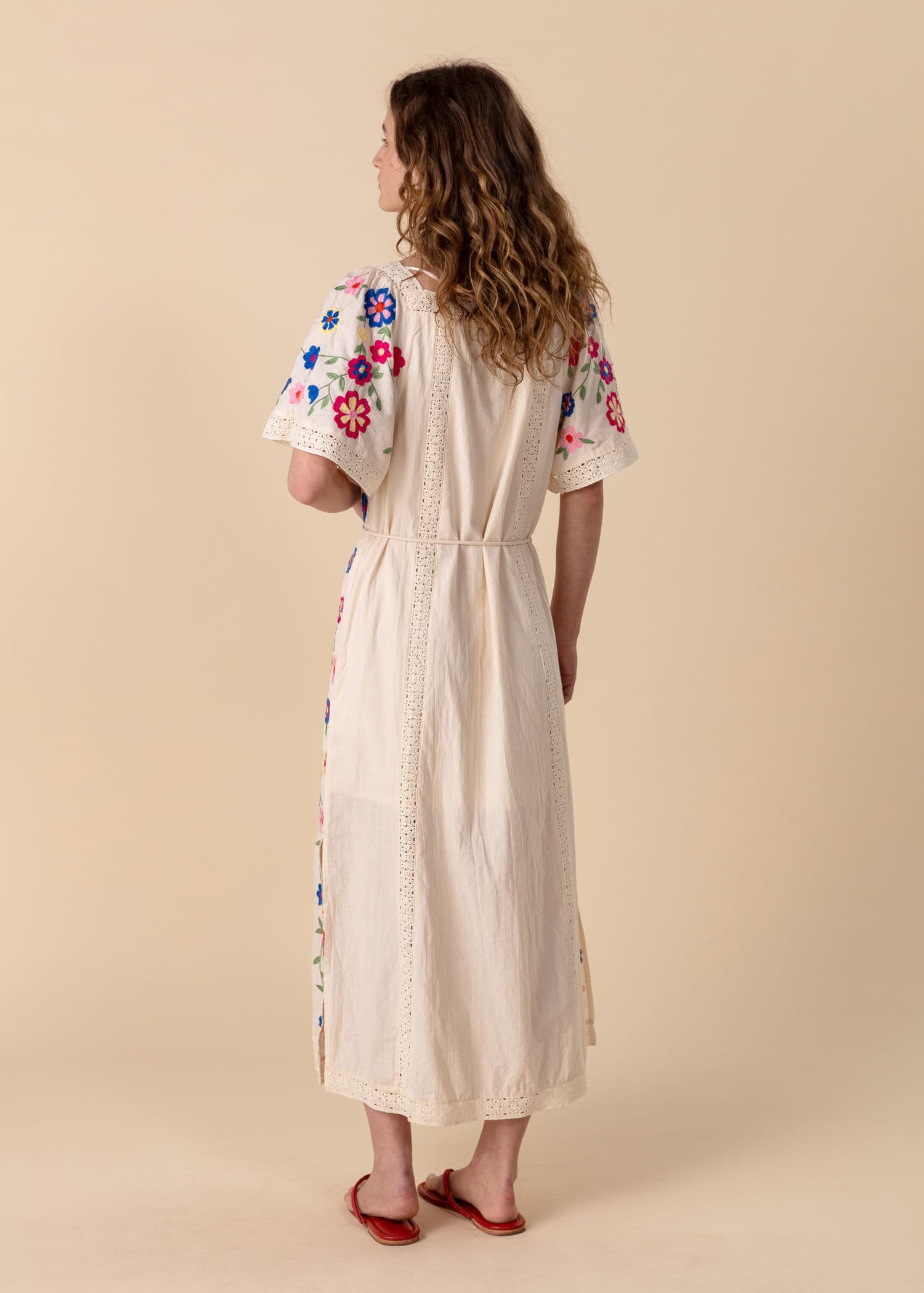 THERSE Kukallinen pitkä mekko - Multi 7 - Indiska