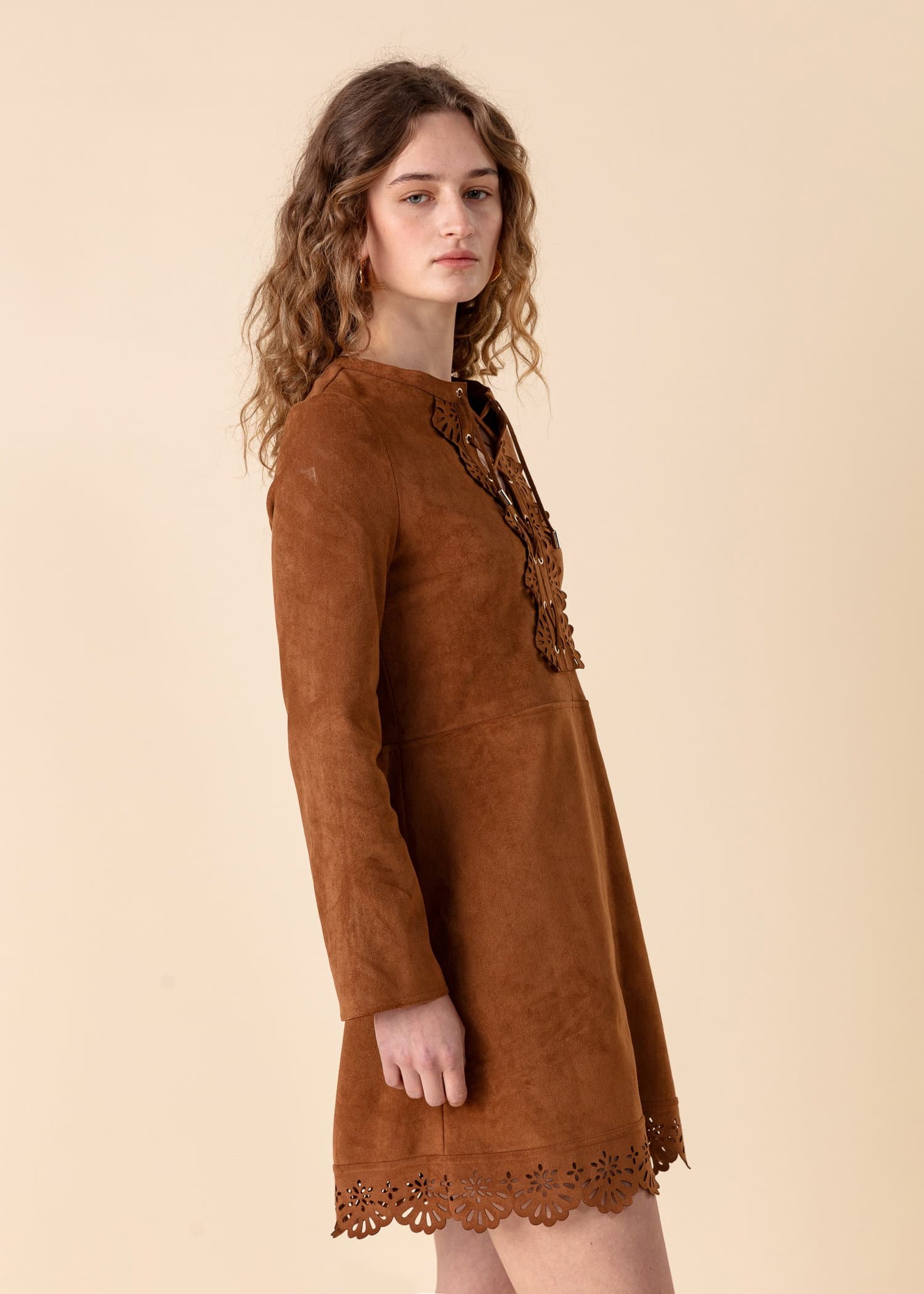 NENA Brun klänning i mockaimitation - Brun 5 - Indiska