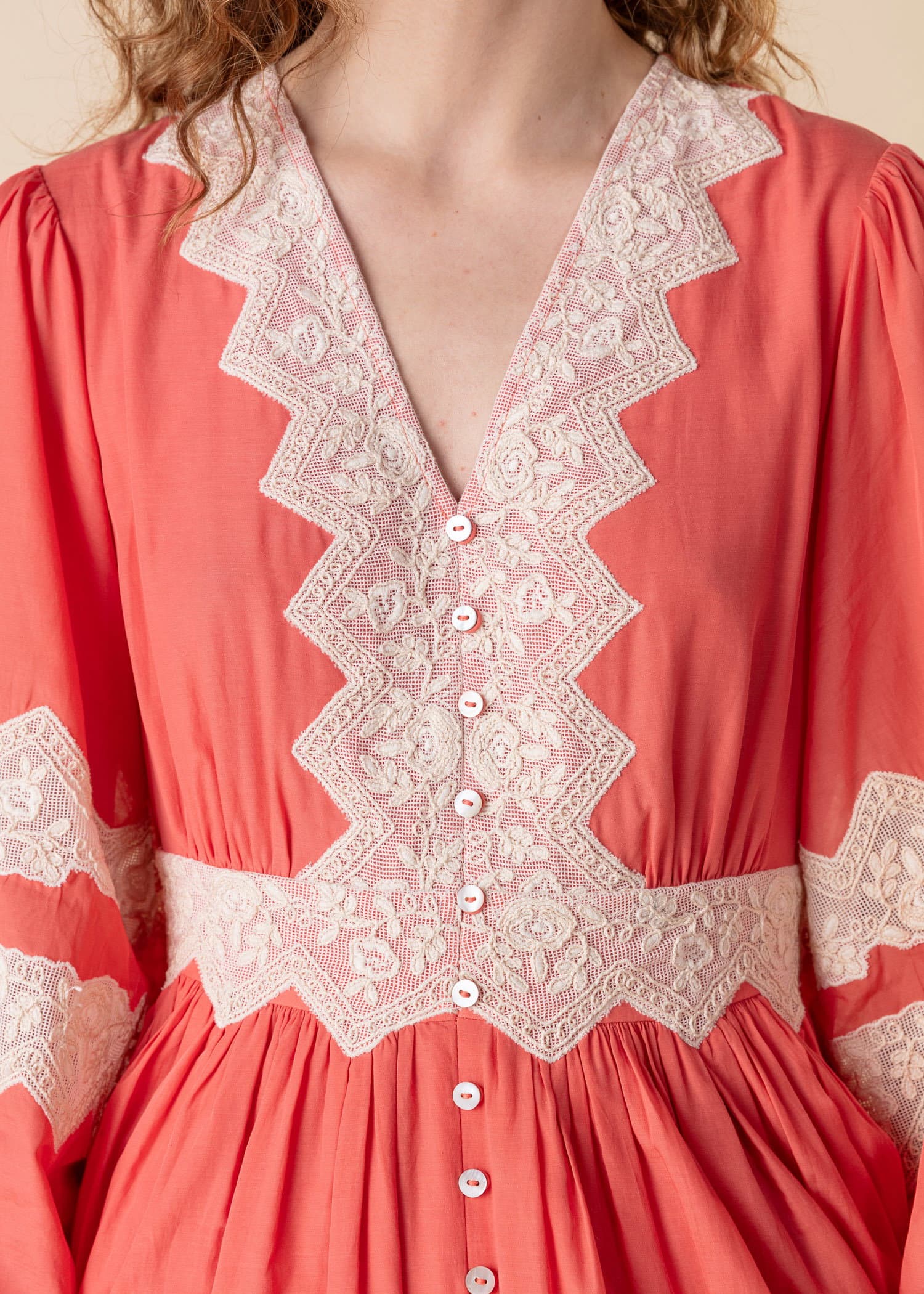 MAJKEN Kort klänning med spets - Orange 3 - Indiska