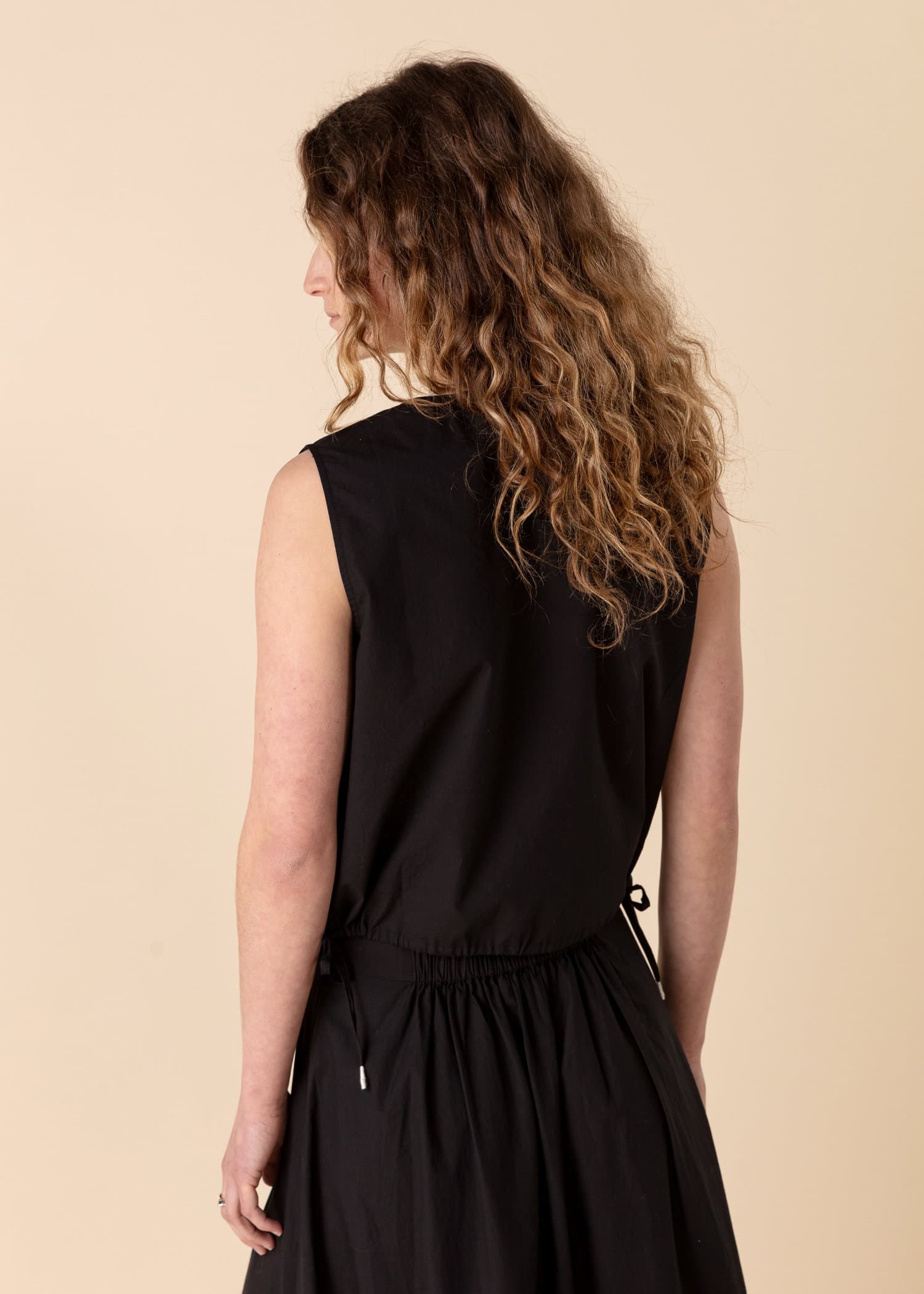 LOELLE Kirjailtu pusero - Musta 3 - Indiska