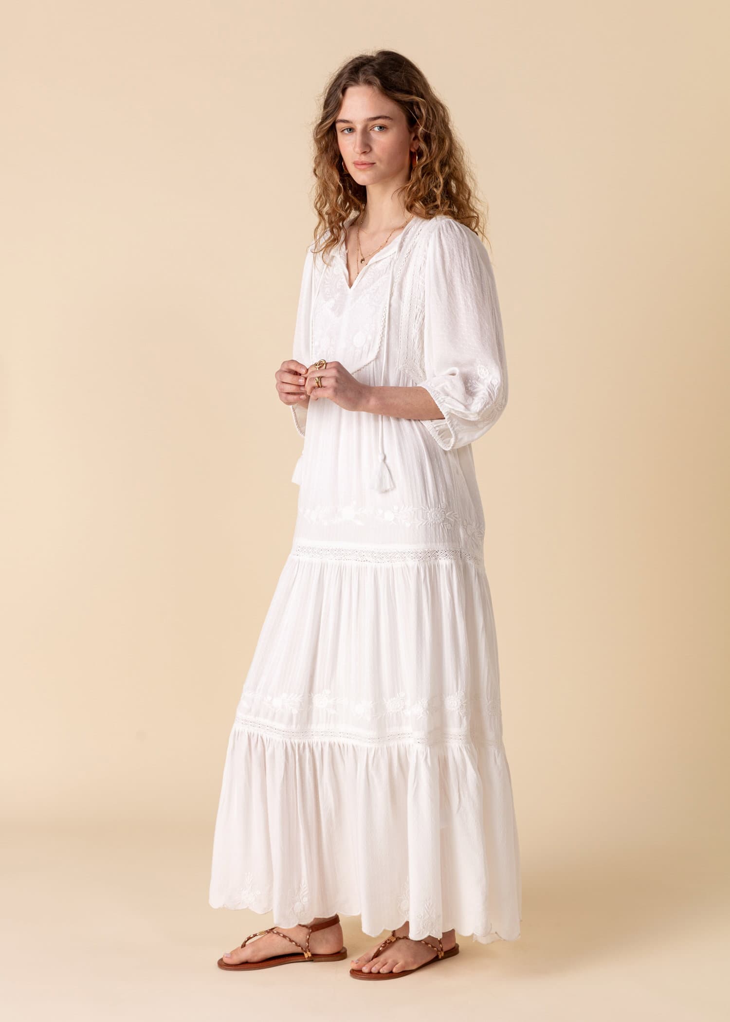 JULIETTE Pitkä brodeerattu mekko - Valkoinen 4 - Indiska