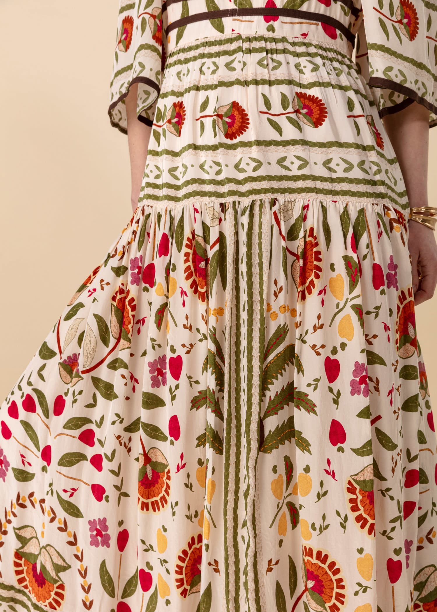 DINA Blommig lång klänning - Multi 6 - Indiska