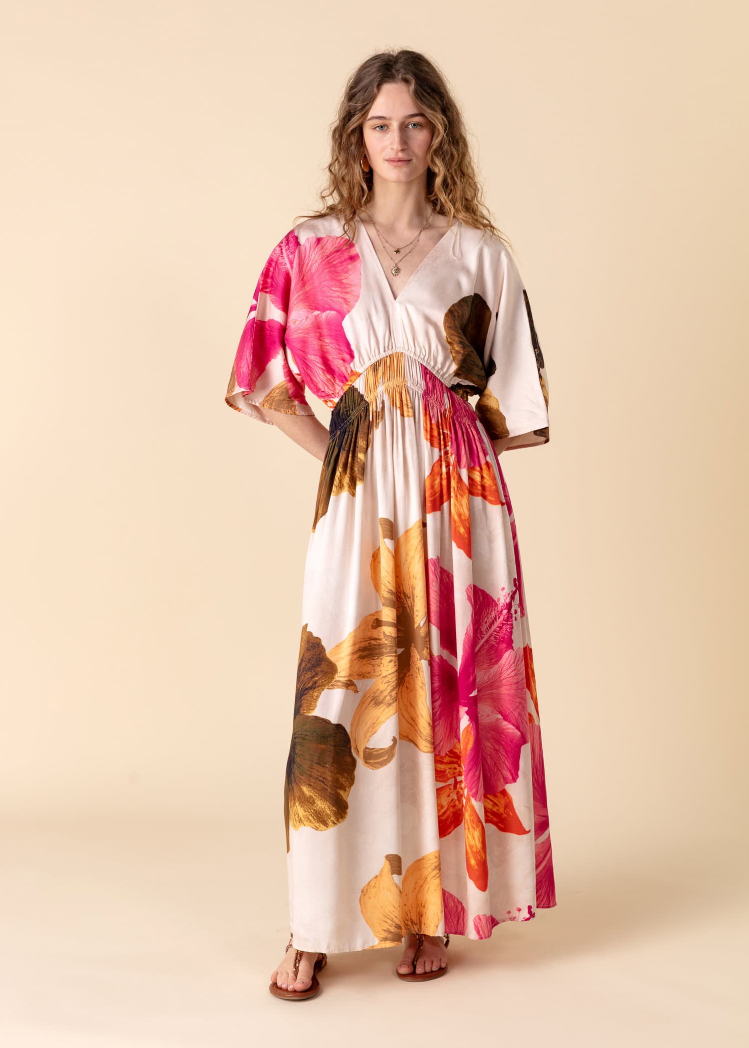 CINDY Mønstret lang satengkjole - Multi 1 - Indiska