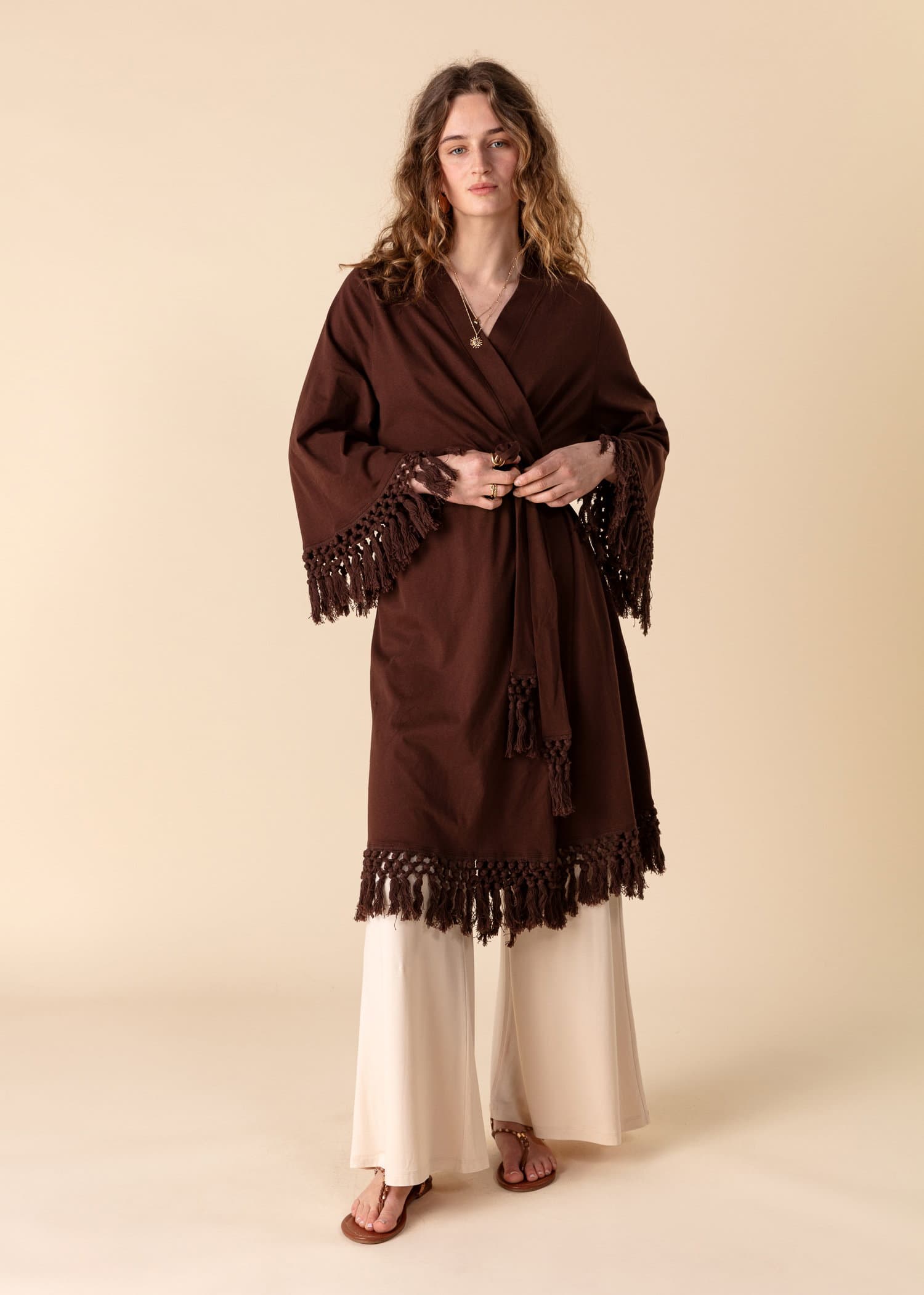KATIE Mörkbrun kimono med fransar - Annan 1 - Indiska