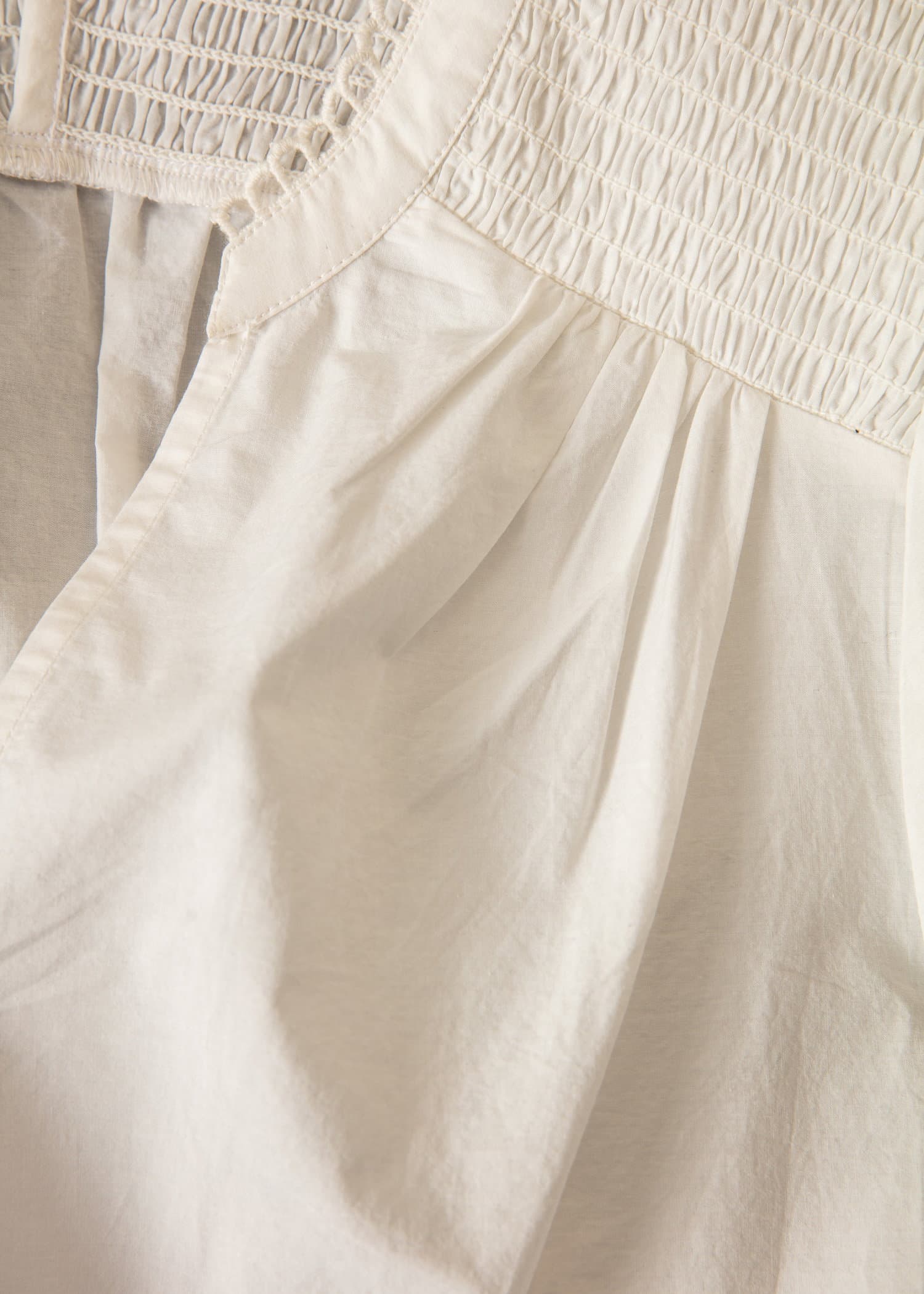 ARIELLE Vit blus med vågiga kanter - Vit 6 - Indiska