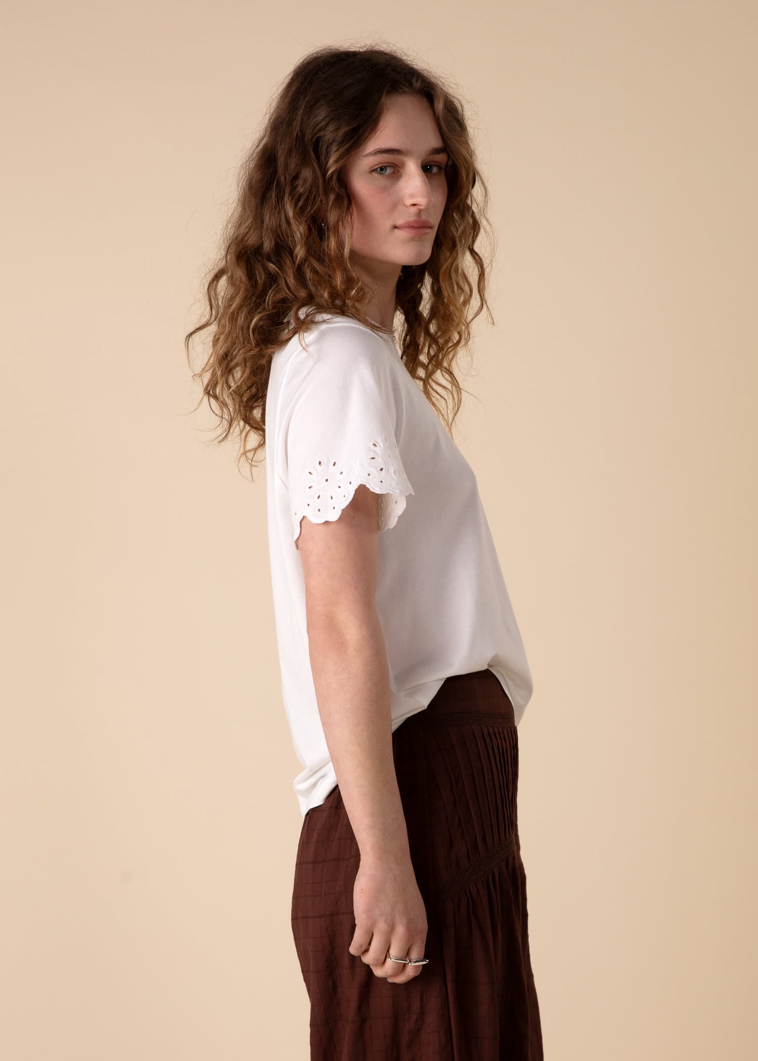 EPPLE Vit t-shirt med vågig ärm  - Vit 2 - Indiska