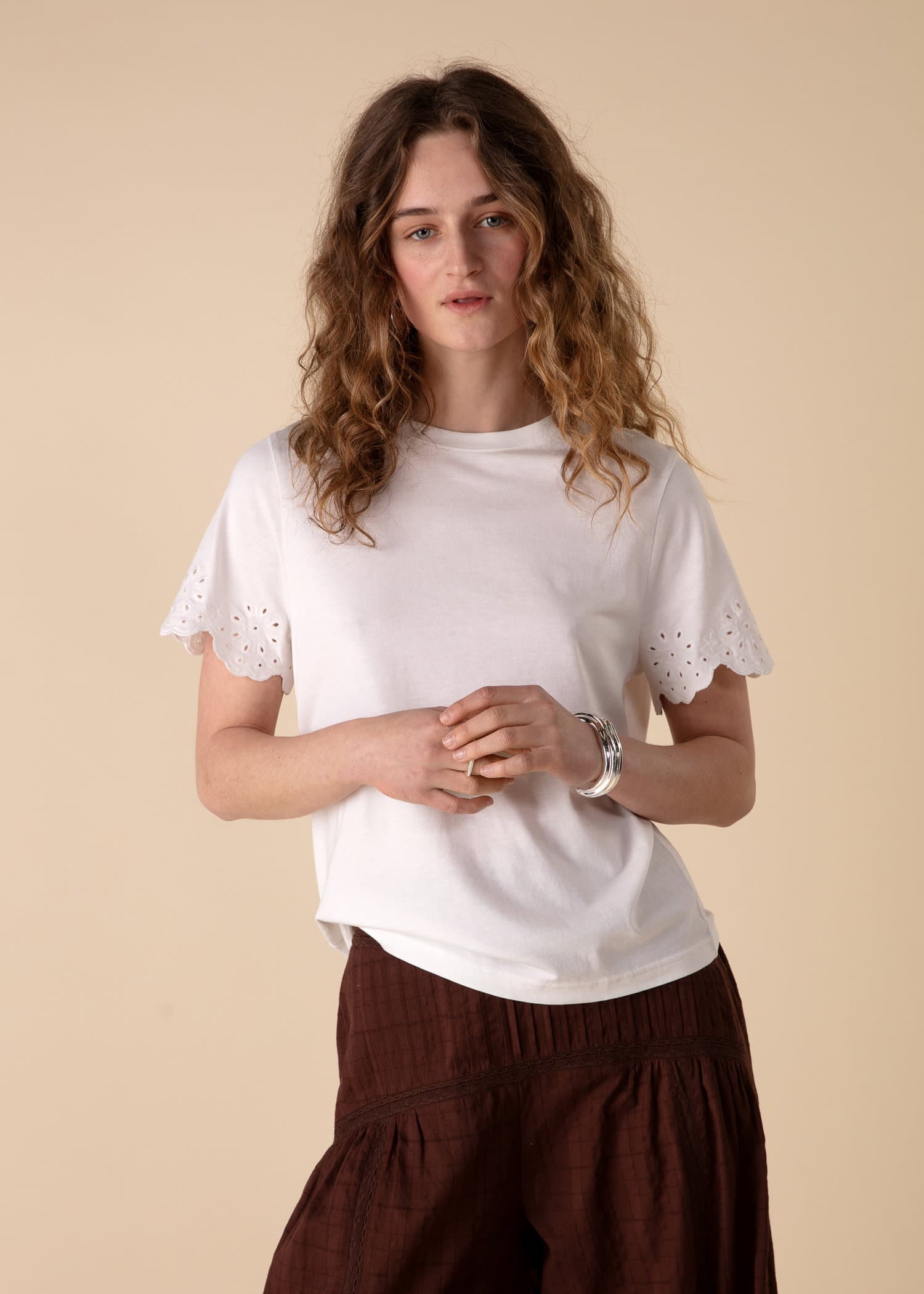 EPPLE Vit t-shirt med vågig ärm  - Vit 1 - Indiska