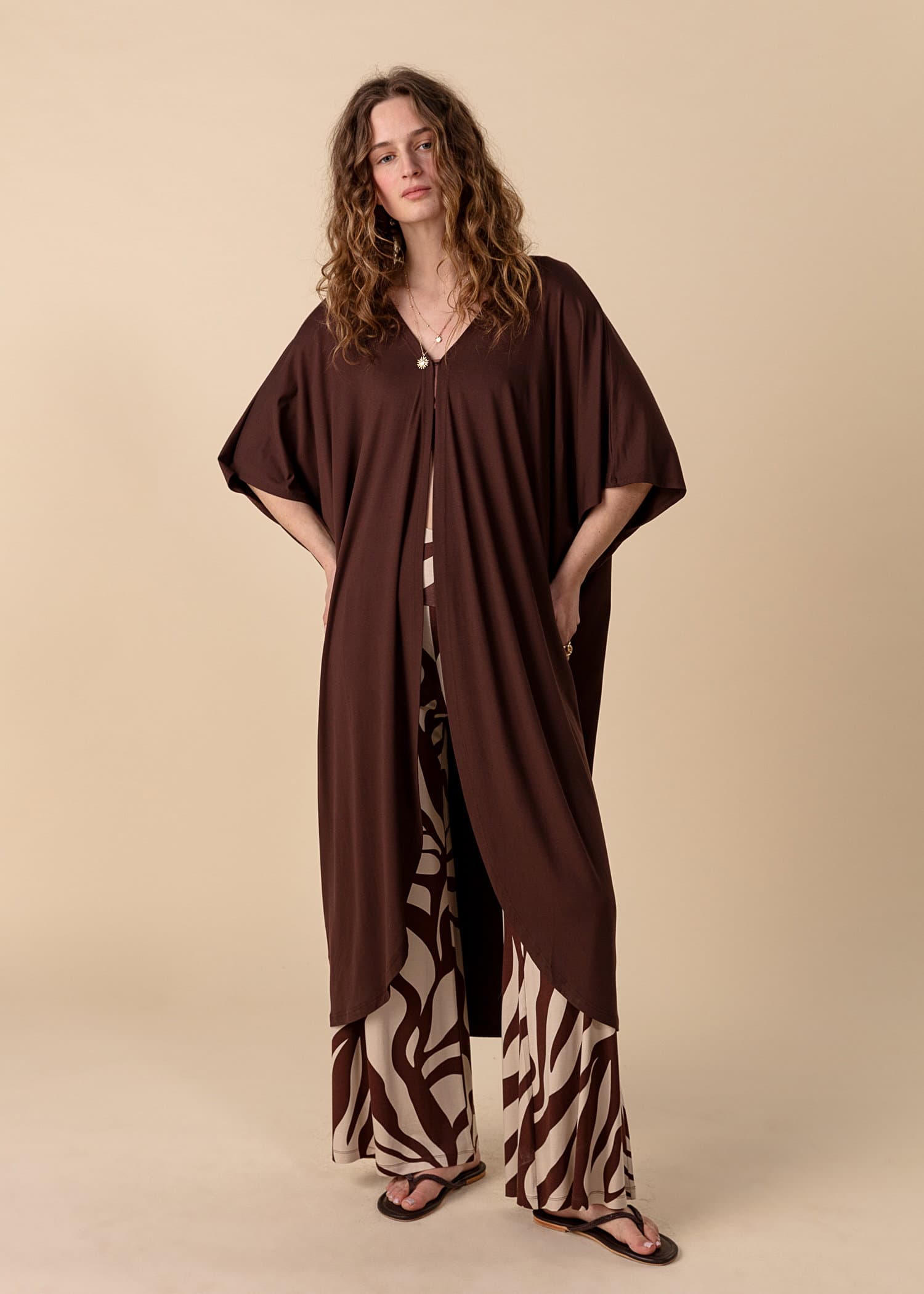 LILLEMOR Yksivärinen jerseykimono - Ruskea 5 - Indiska