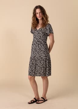 HILMA TUNIC - BLACK FLORAL