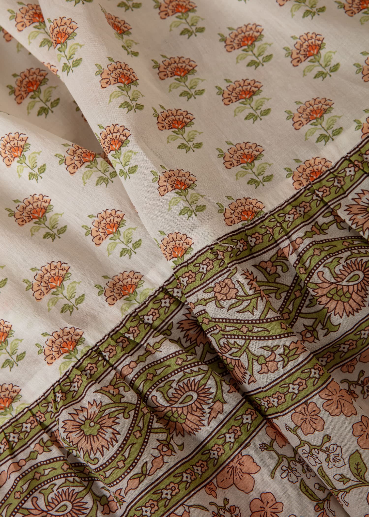 CORNELIA Butti-kuviollinen puhvihihainen mekko - Valkoinen 7 - Indiska