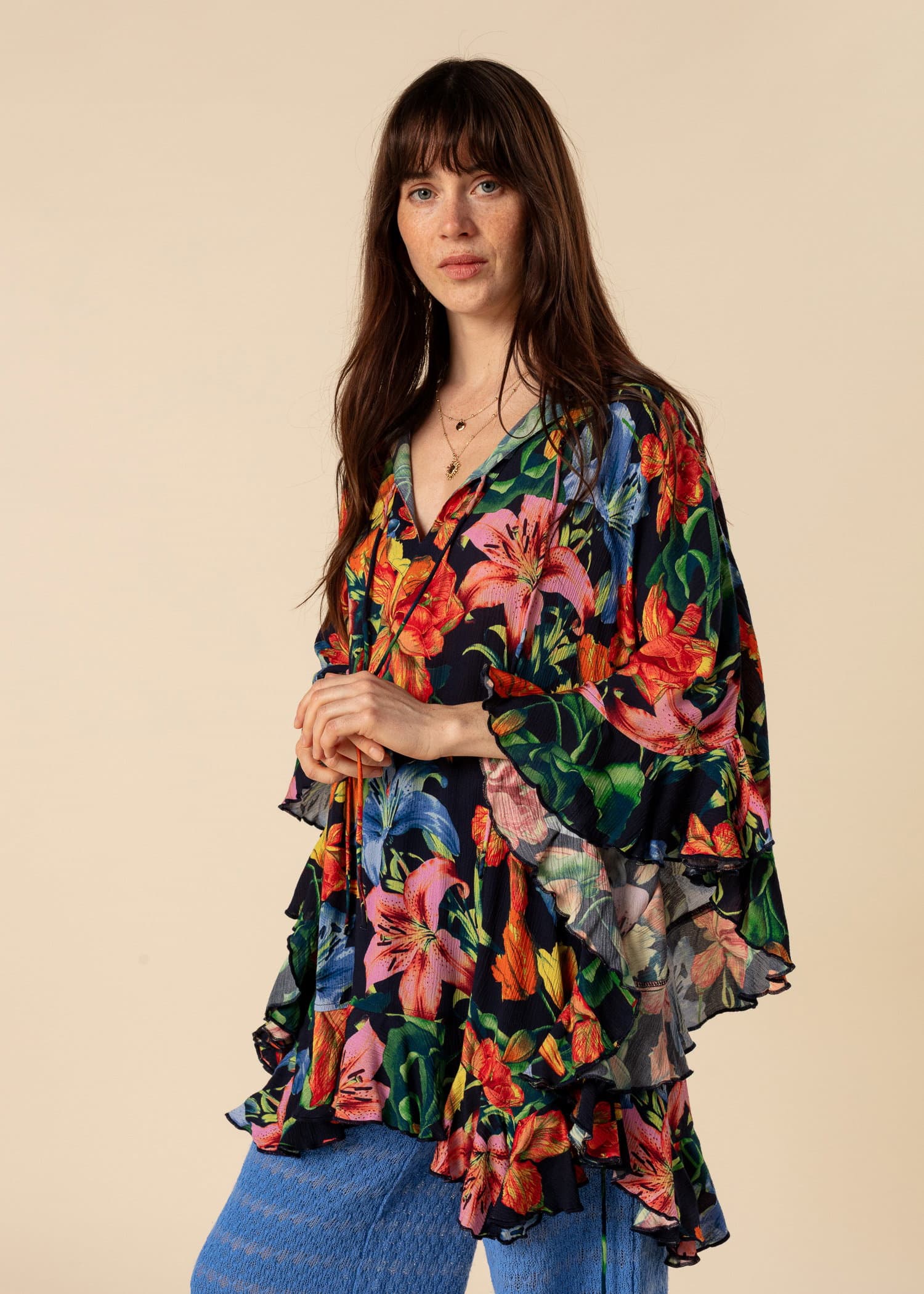 RUBY Blommig tunika med volang - Multi 5 - Indiska