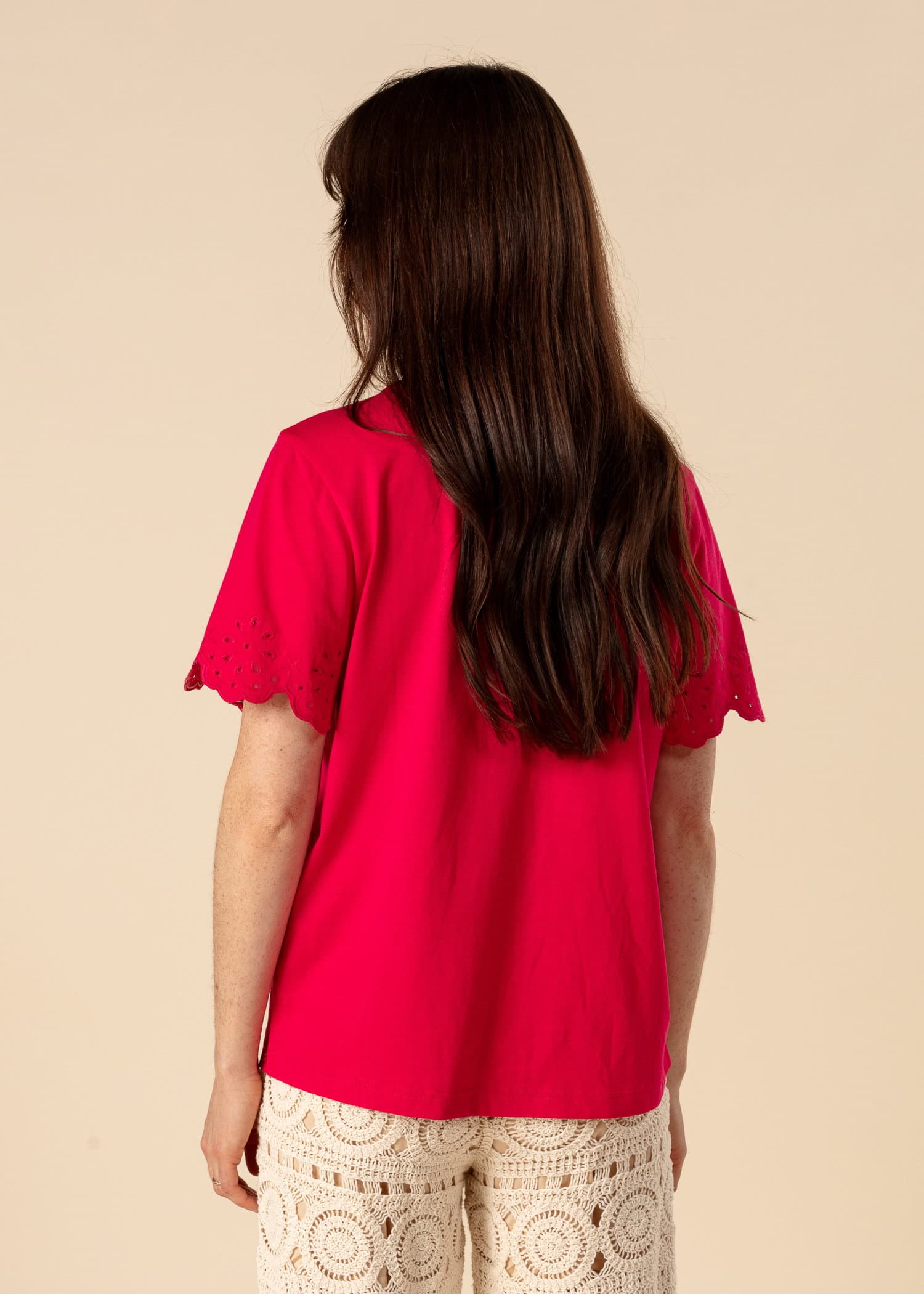 EPPLE T-paita virkatun tyylisillä yksityiskohdilla - Punainen 4 - Indiska