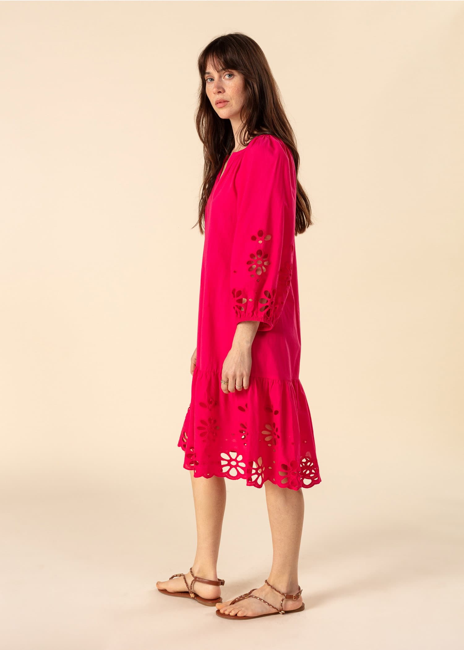 NALA Kjole i broderie anglaise - Rød 4 - Indiska