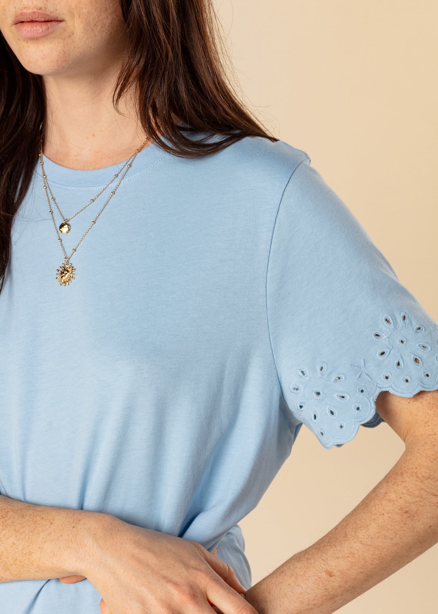 EPPLE T-skjorte med brodert erme - Blå 2 - Indiska