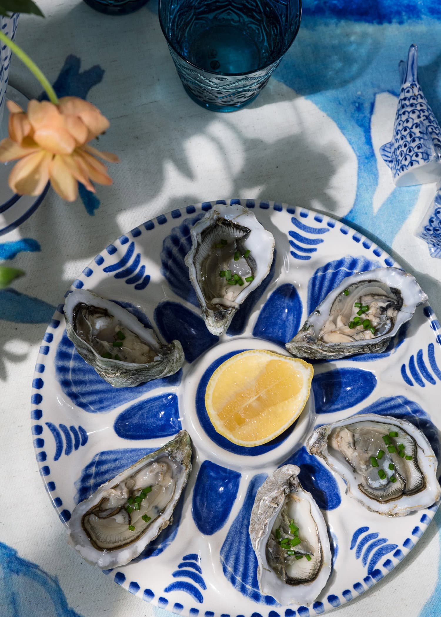 OYSTER Håndmalt østersfat - Blå 1 - Indiska