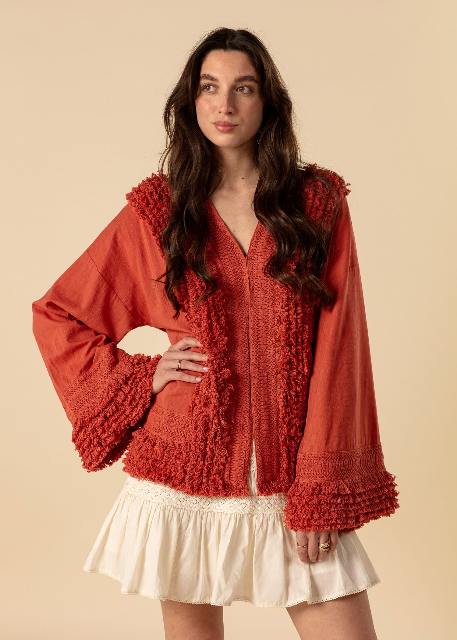GINNY Broderad kimono med fransar - Brun 4 - Indiska