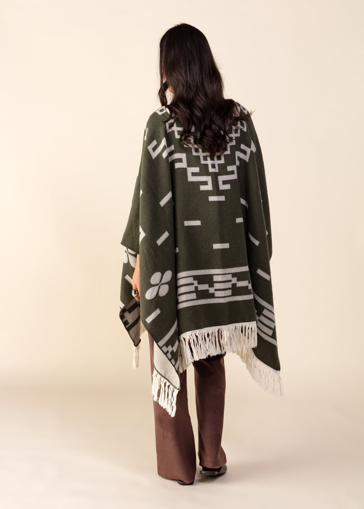 RIRI Mönstrad poncho med fransar - Grön 6 - Indiska