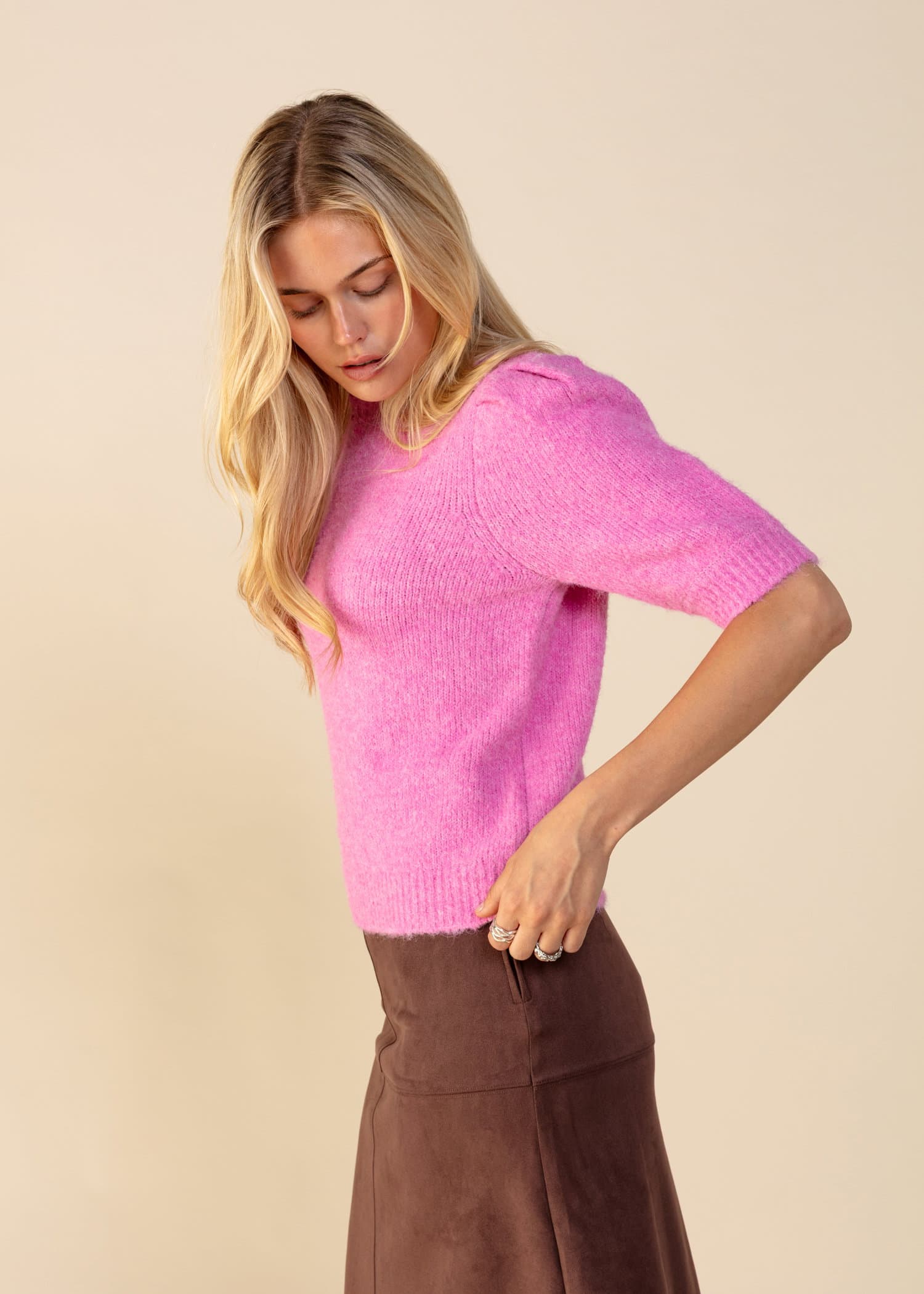 LILI Ensfarget strikket genser med puffermer - Rosa 3 - Indiska