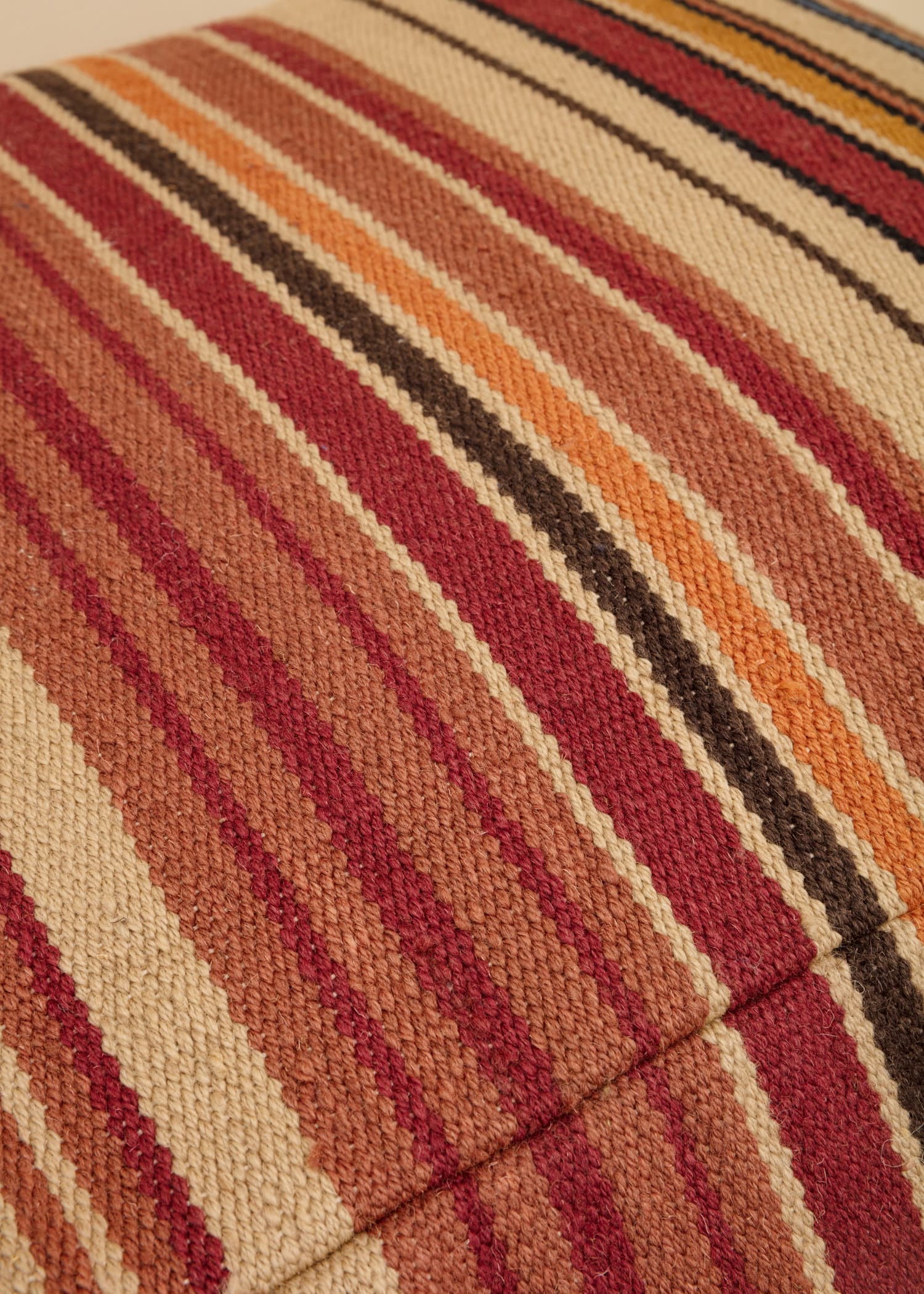 Kilim Dekorativ puff - Rød 2 - Indiska