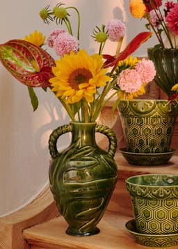 LEAFY VASE - GREEN