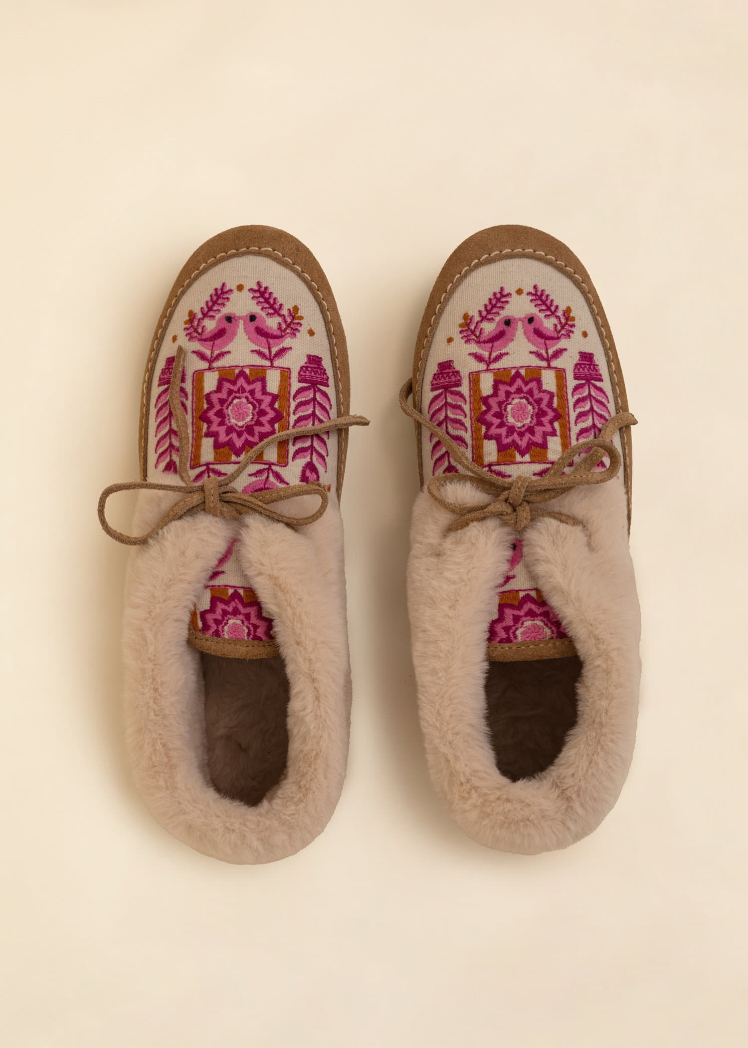 EMBROIDERED Broderte tøfler - Multi 2 - Indiska