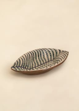 KILIIM FRONDS PLATE - GREEN