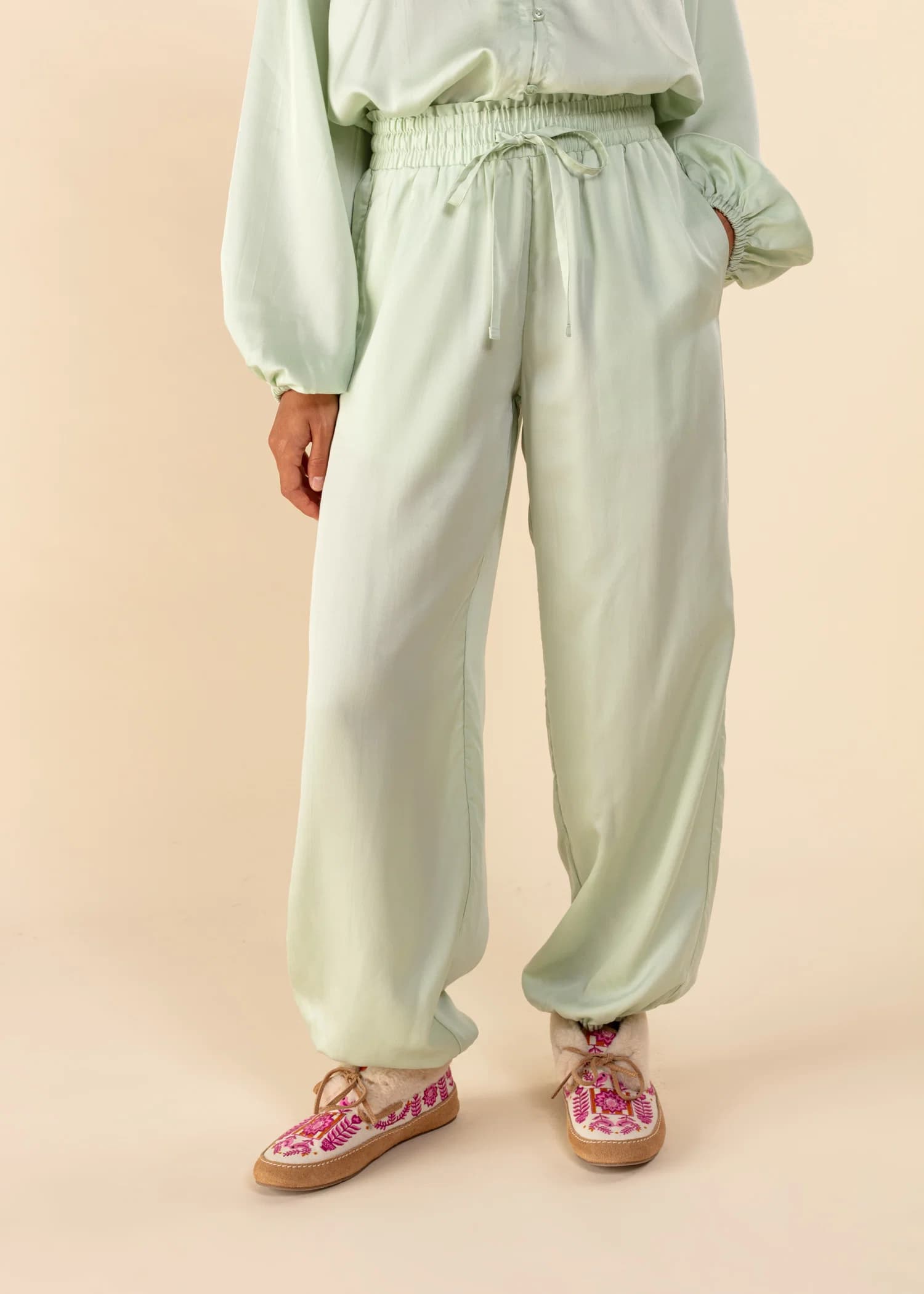 Willow Pyjamasbyxor i modal (TENCEL™) - Grön 2 - Indiska