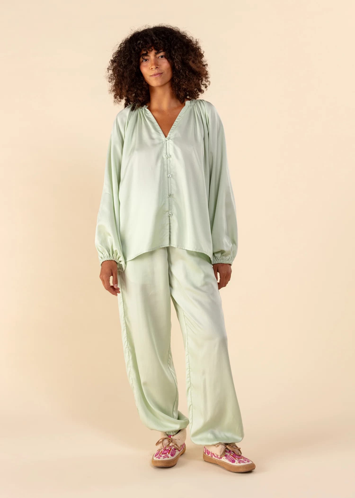Willow Pyjamasskjorta i modal (TENCEL™) - Grön 3 - Indiska
