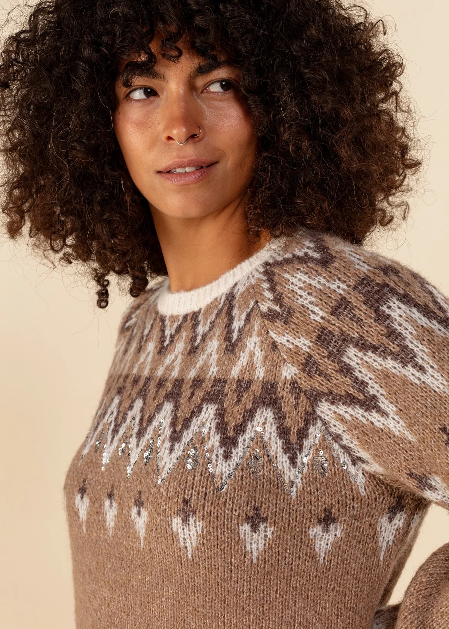 ALEXIS Jacquardstickad tröja med glitter - Beige 2 - Indiska