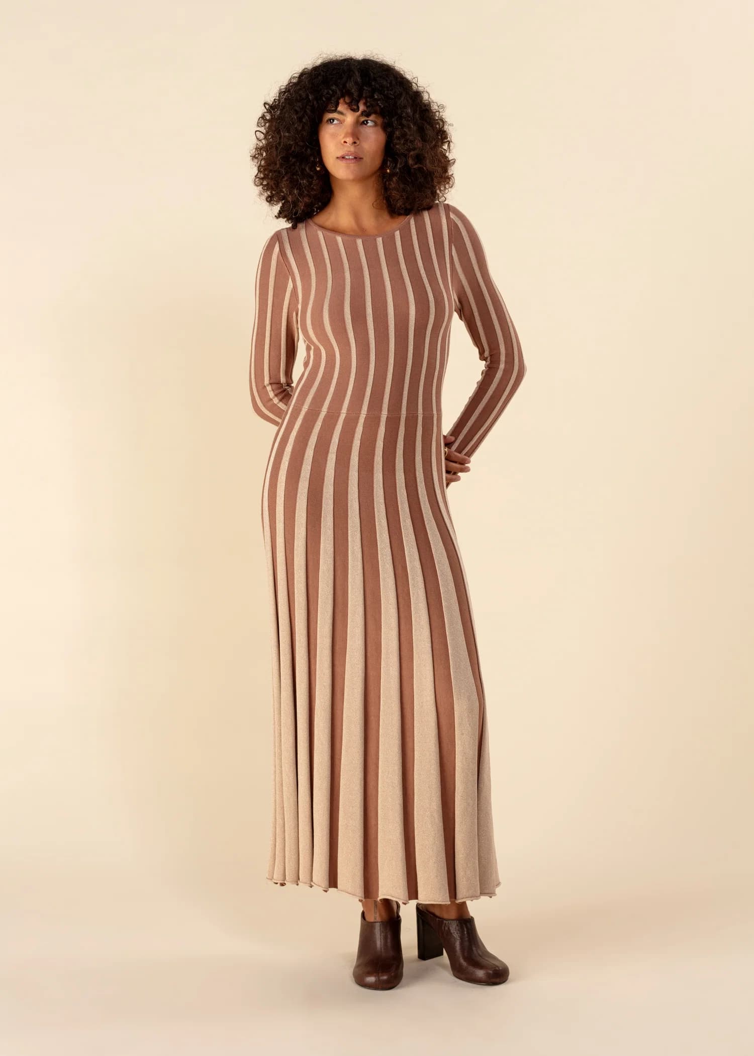 ELLE Mekko - Beige 5 - Indiska