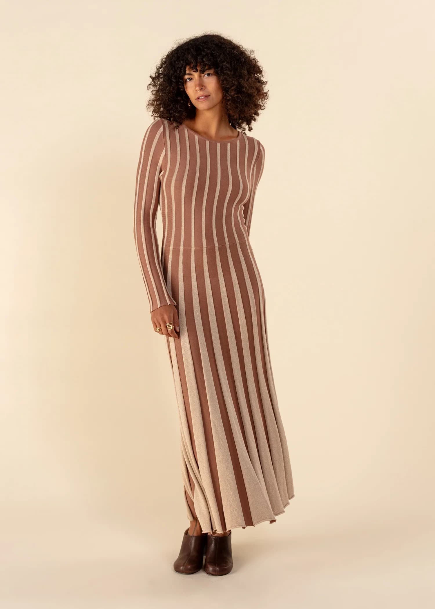ELLE Mekko - Beige 2 - Indiska