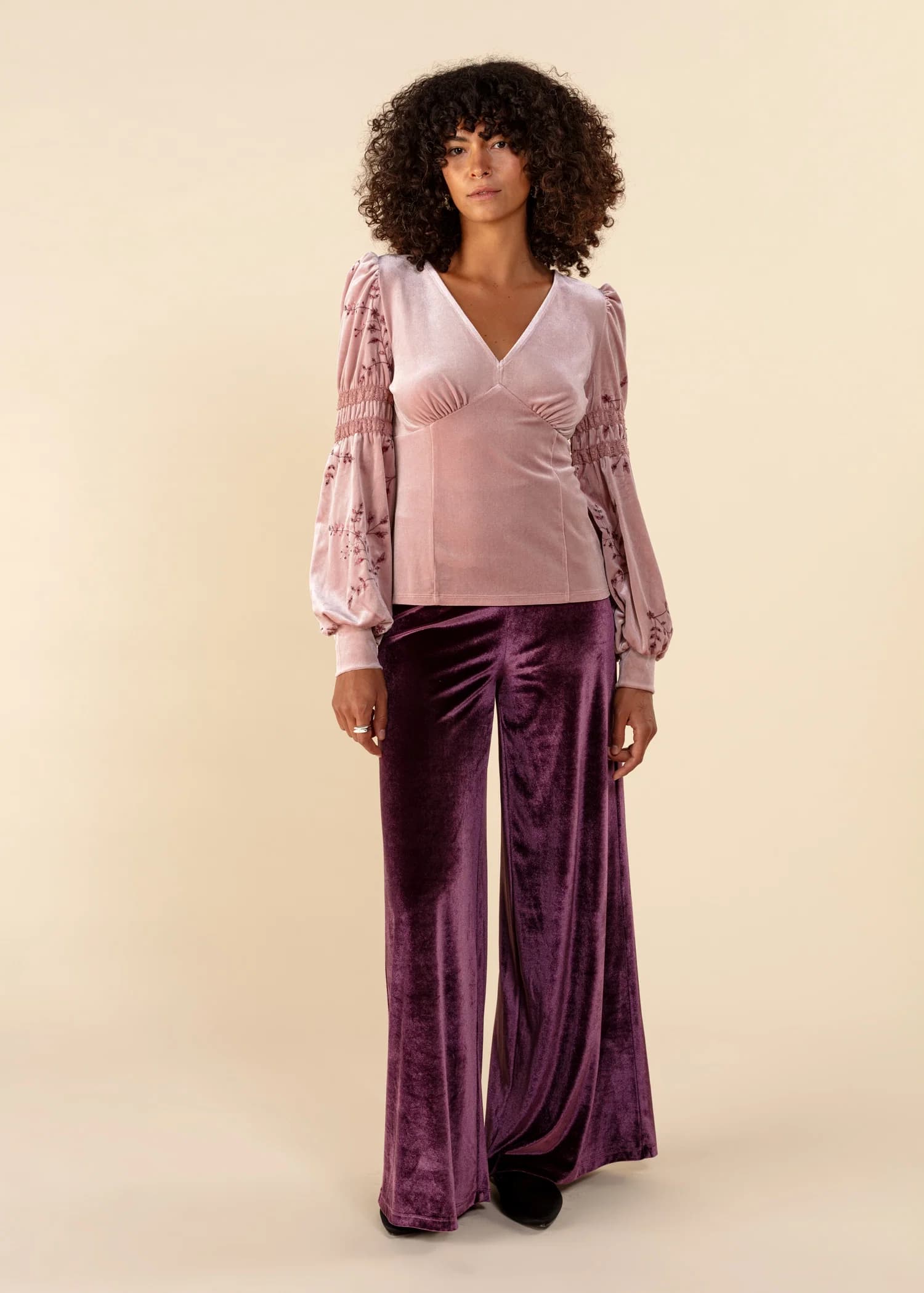 LIORA Broderad blus i velour - Rosa 3 - Indiska