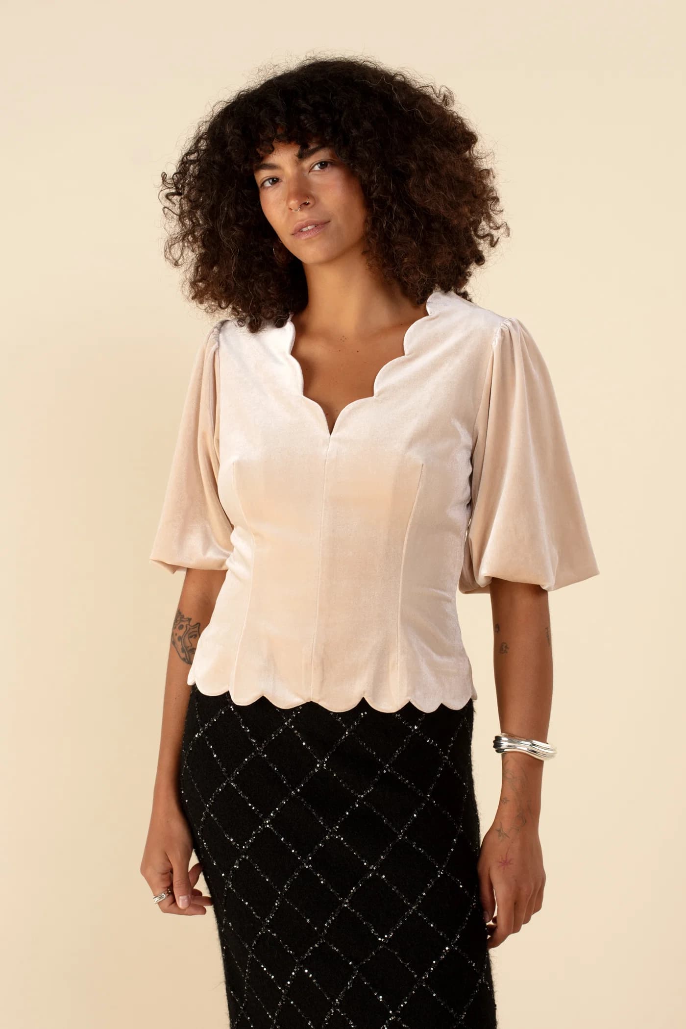 2RA Beige velourtopp - Vit NO - Indiska