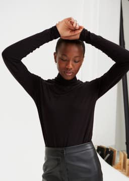 TRUDY TOP - Black