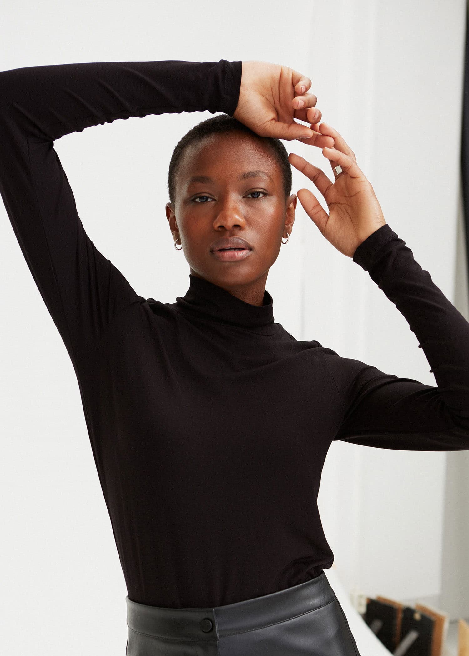 TRUDY TOP - Black