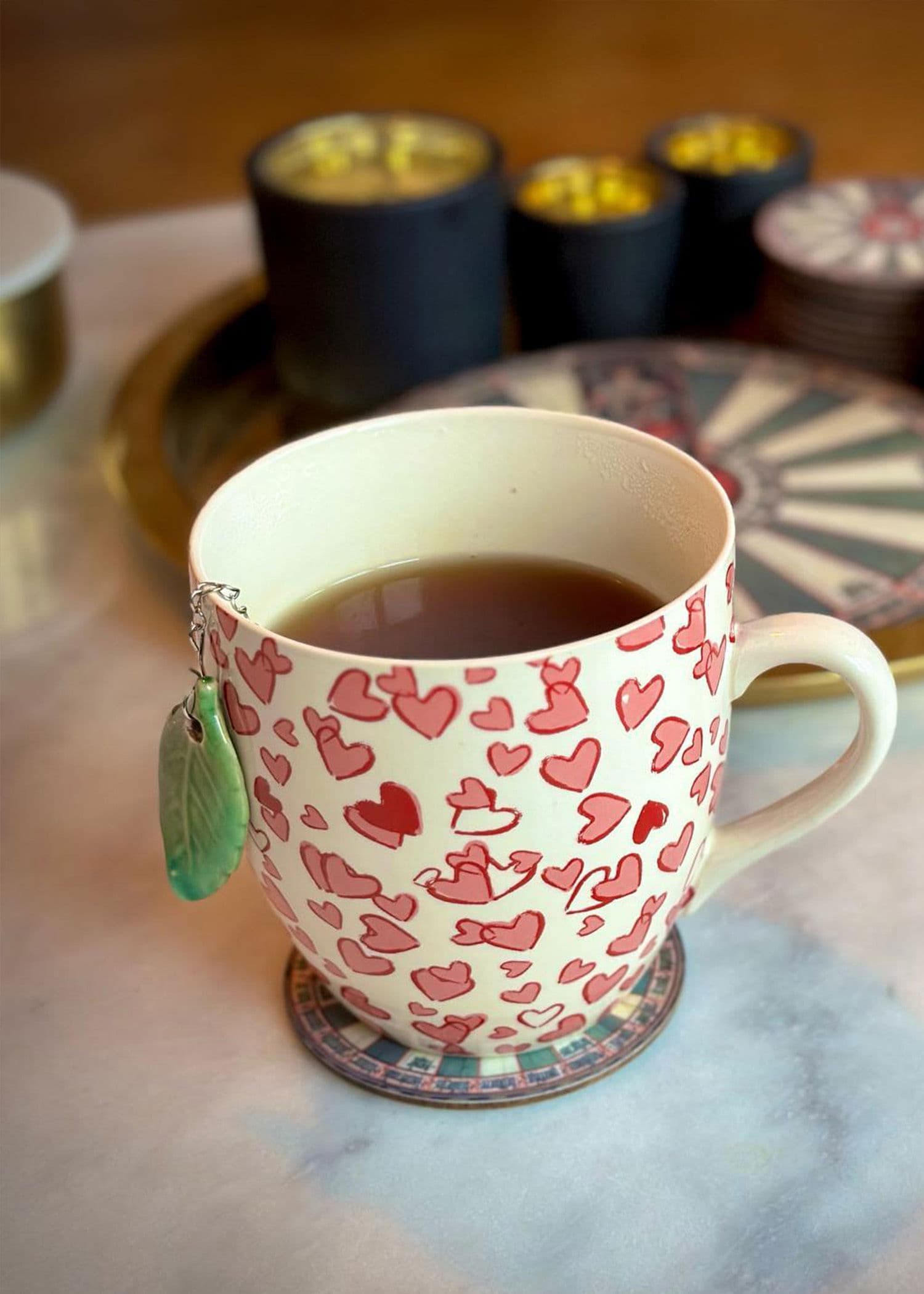 XL MUG - HEARTS