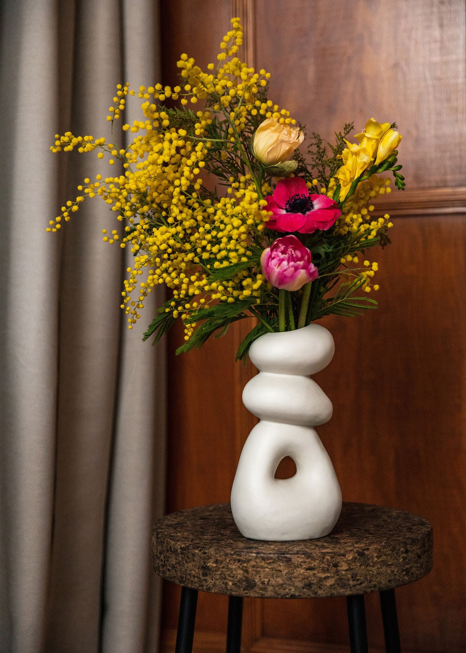 ANTIM VASE TALL - WHITE