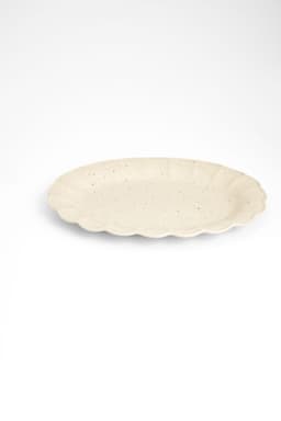 MATHILDA SCALLOP SERVING TRAY - CREMESPECKLED