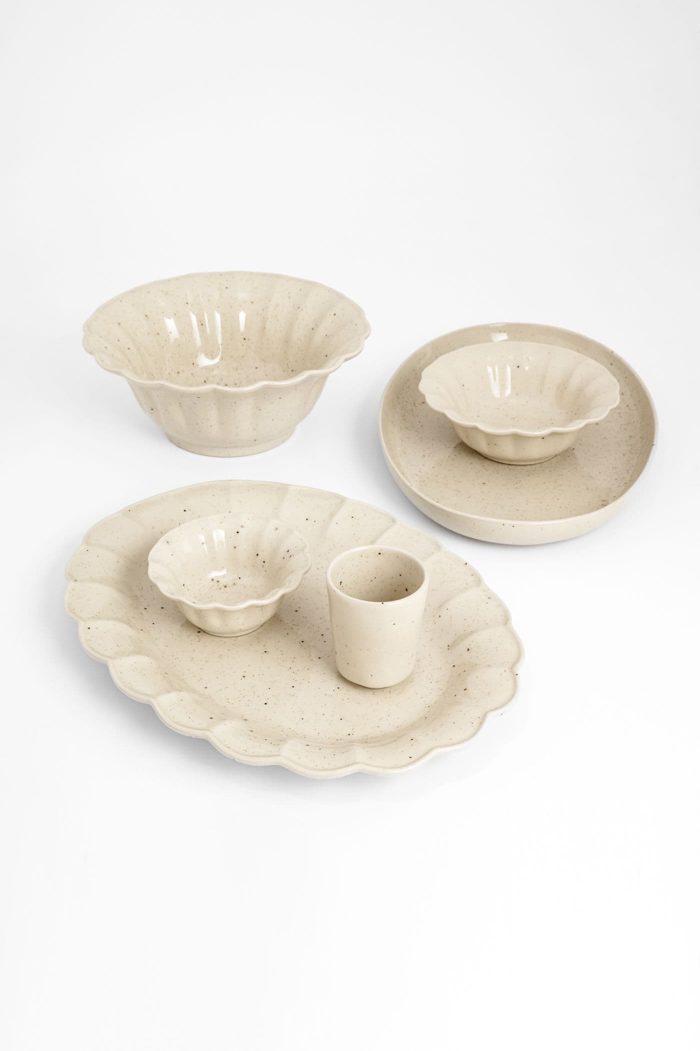 MATHILDA SCALLOP SMALL BOWL - CREMESPECKLED