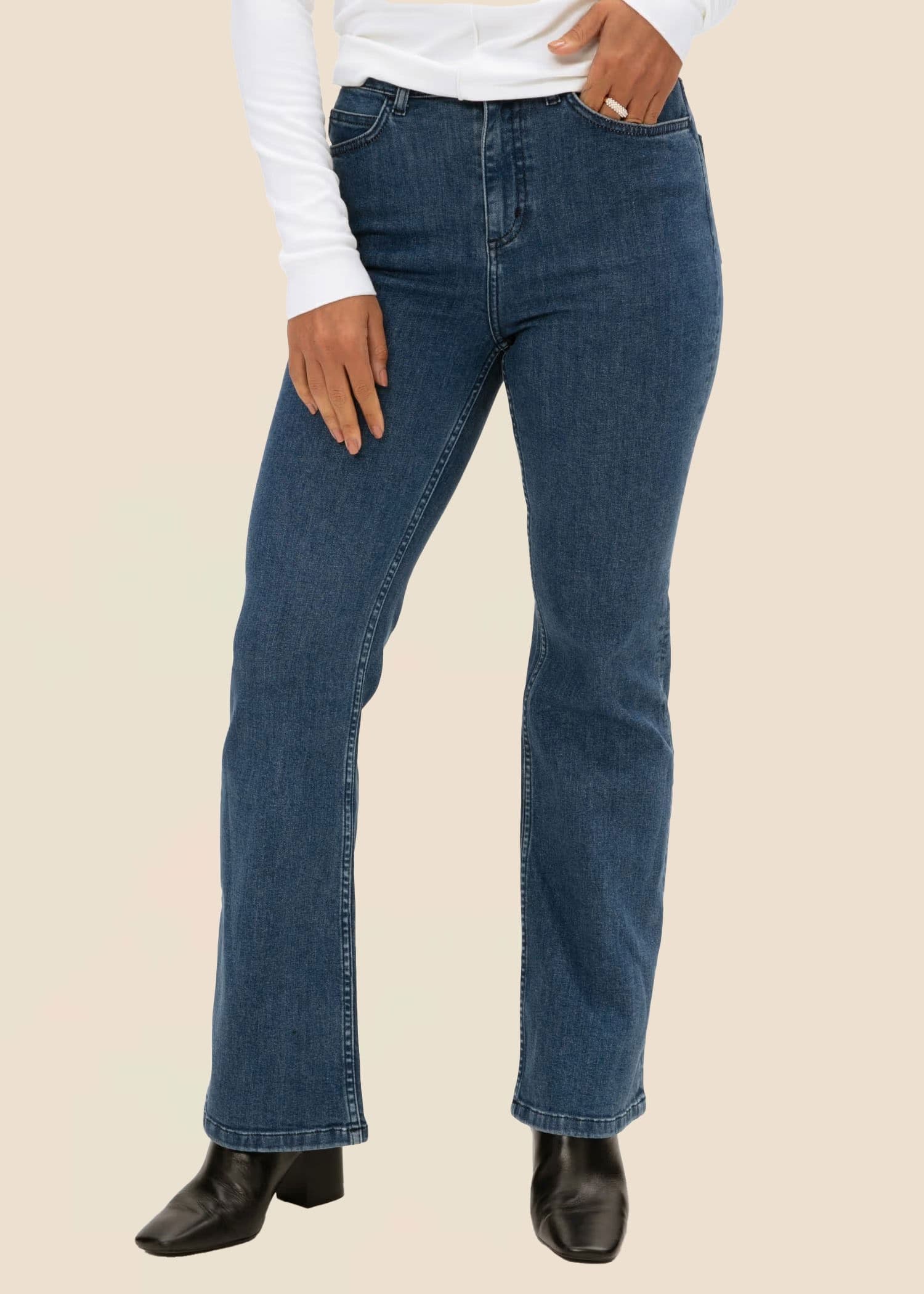 LOTTI Utsvingede jeans med høy midje - Blå 1 - Indiska