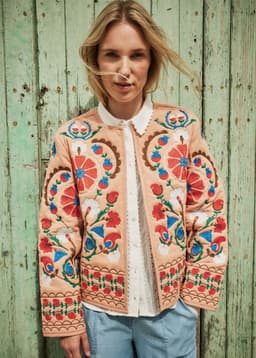 KELLY EMB JACKET - PEACH