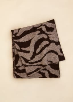 CAJSA SCARF - BROWN