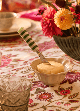RESIN BUTTER KNIFE - GREEN STRIPE