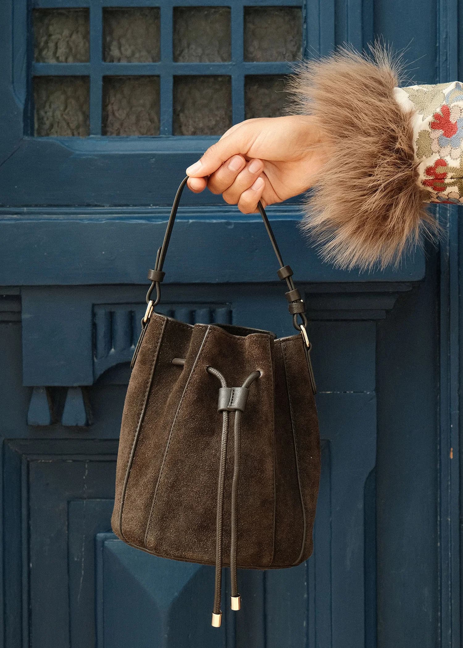 Bucket Bucket bag i mocka - Brun 1 - Indiska