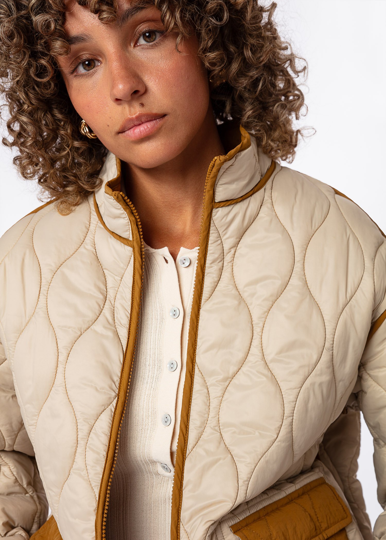 Quilted reversible jacket thumbnail 4